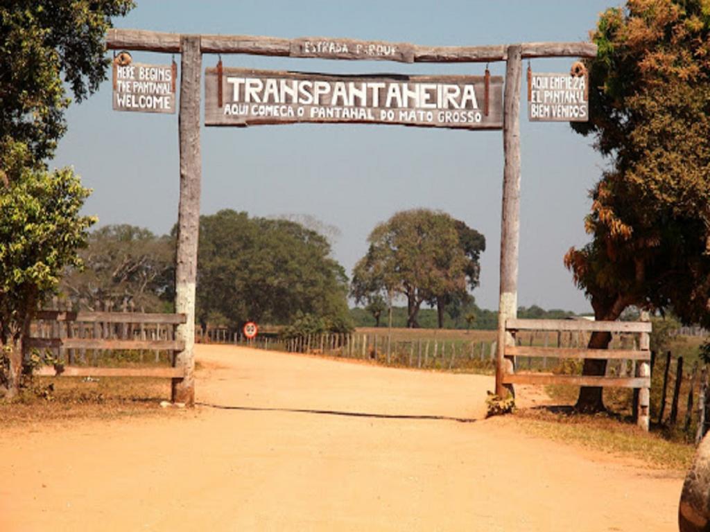 Hotel Pousada And Safariクイアバ エクステリア 写真